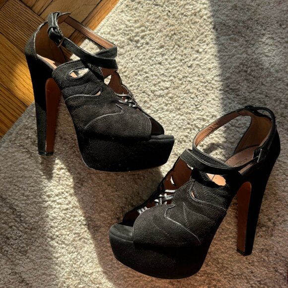 Alaïa Paris black suede platform heels. Made in Italy with sculptural cutout des - Picture 1 of 9